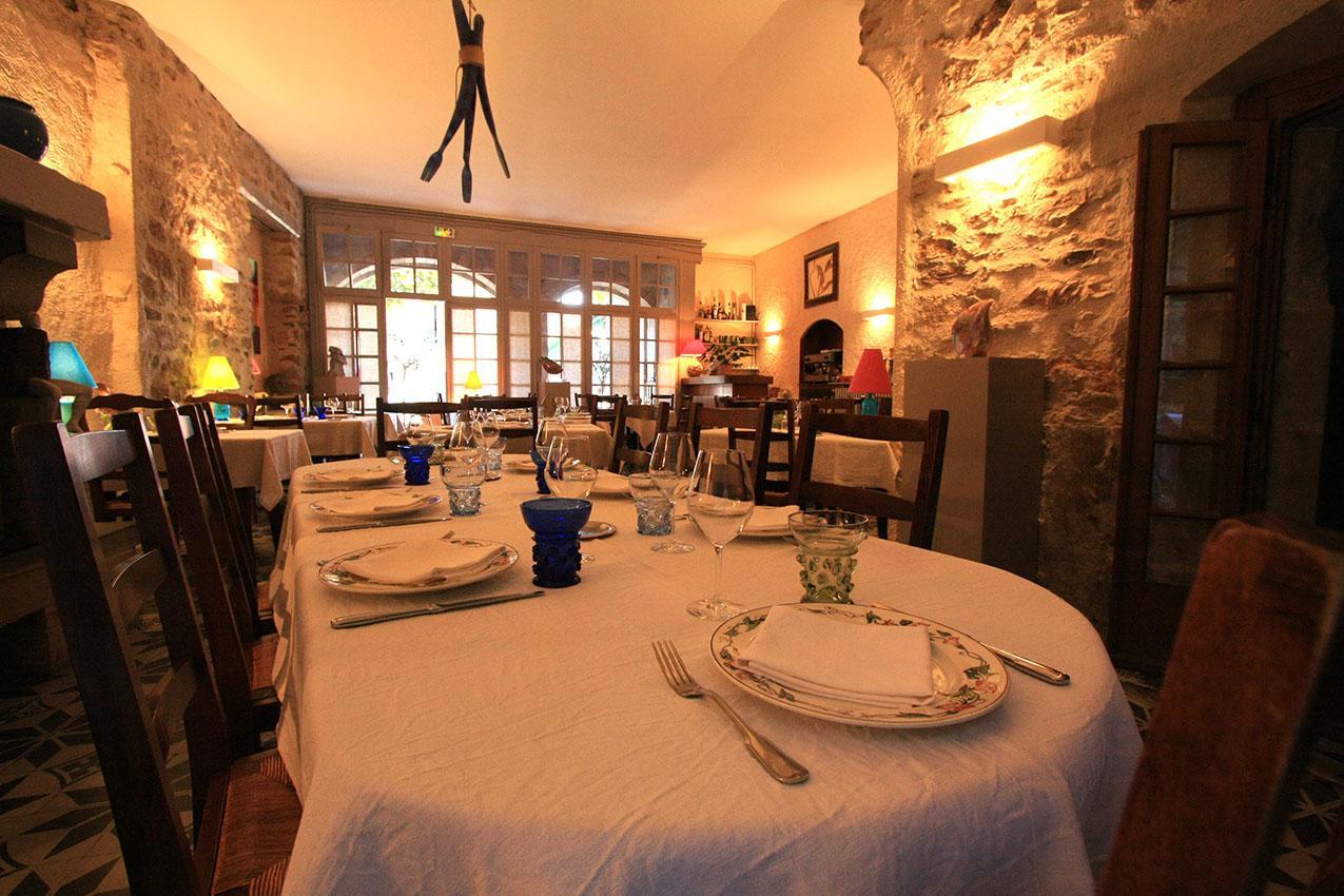 Hotel Restaurant D'Alibert Caunes-Minervois Bagian luar foto