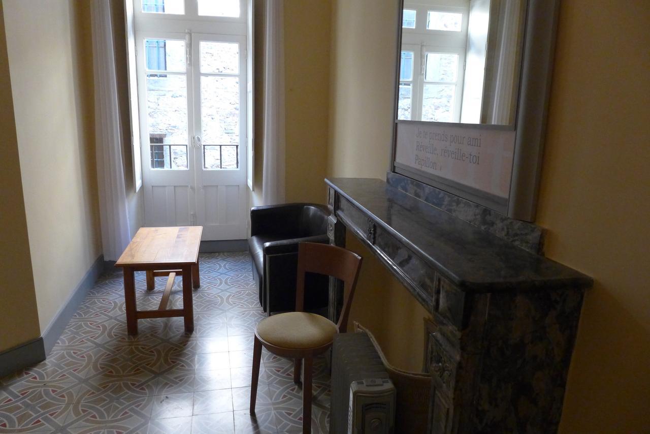 Hotel Restaurant D'Alibert Caunes-Minervois Bagian luar foto